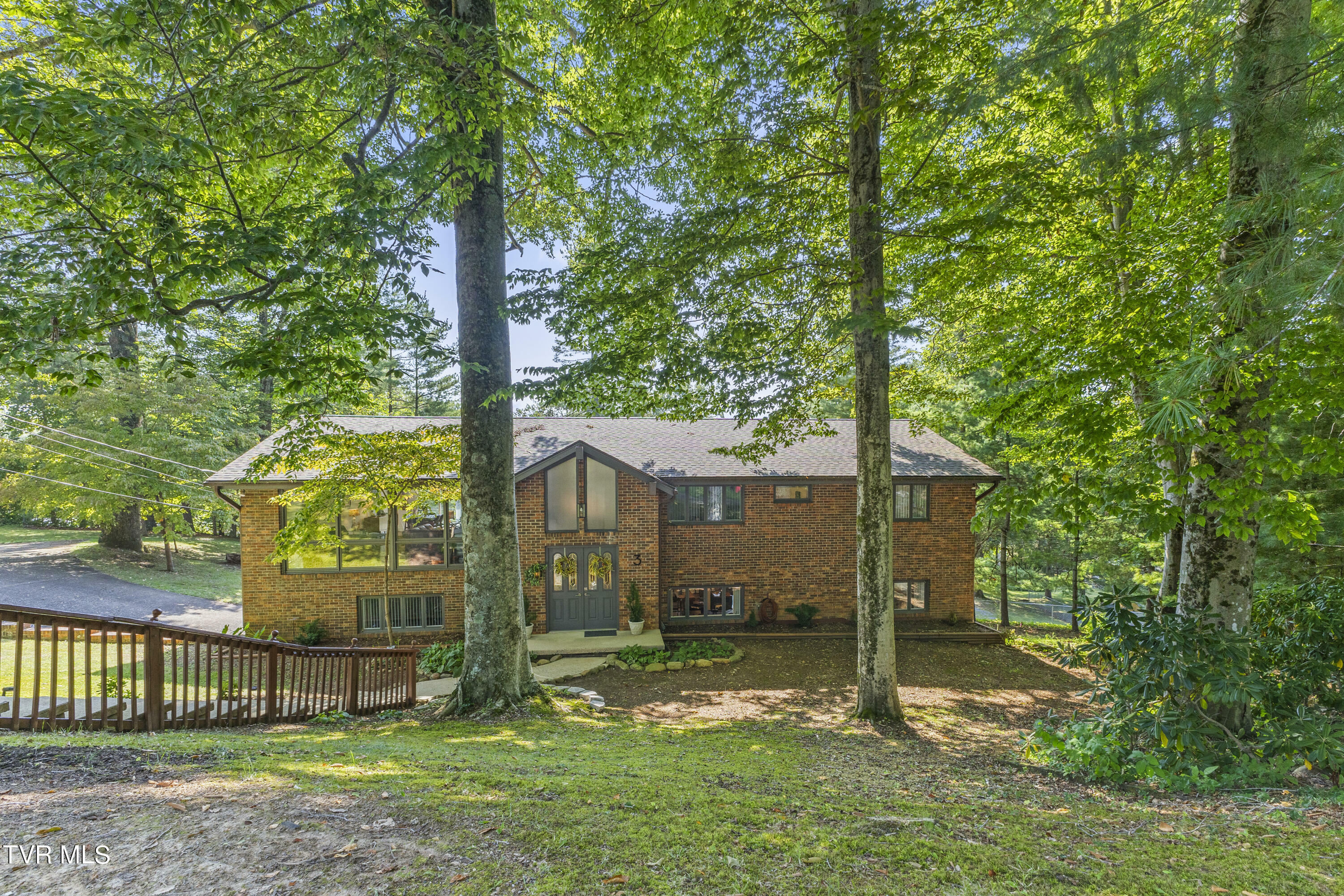 Property Photo:  3 Beechwood Circle  TN 37604 