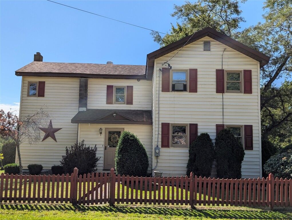 Property Photo: 39501 Centerville Road PA 16404