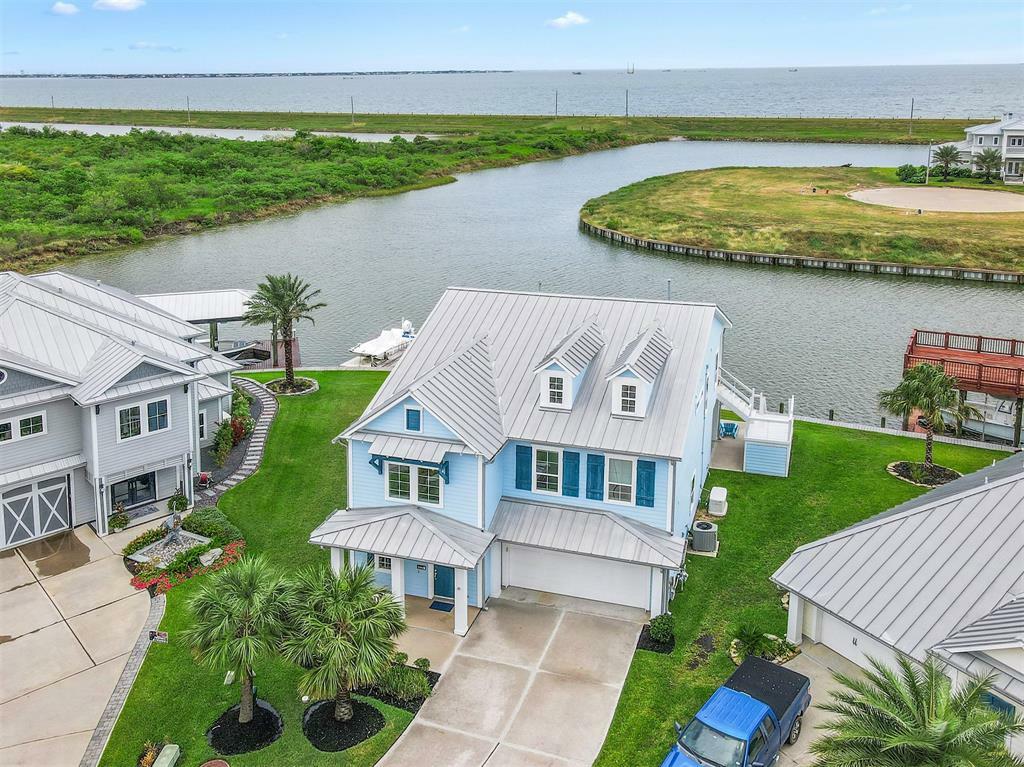 Property Photo:  5525 Brigantine Cay Court  TX 77590 