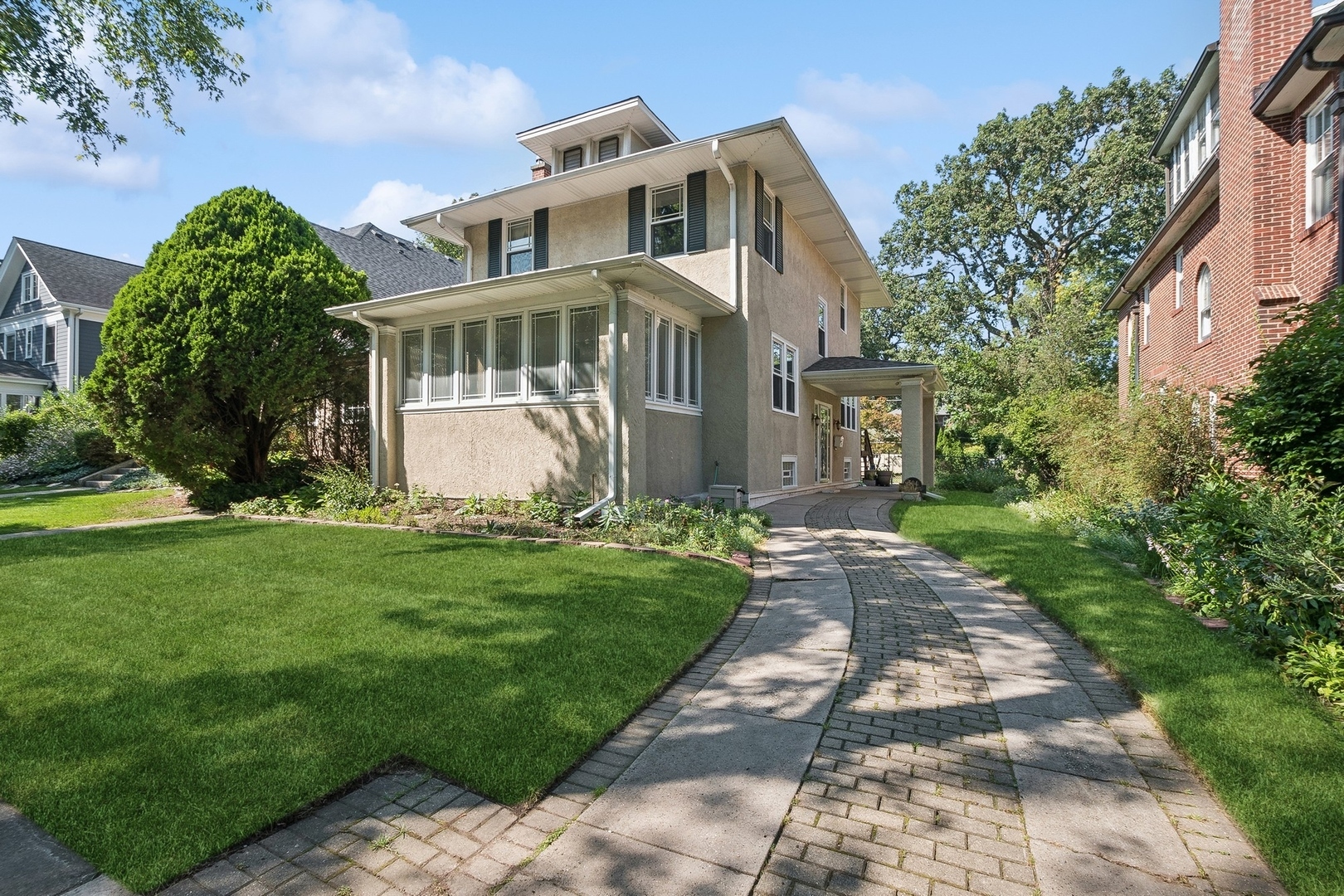 Property Photo:  504 Maple Avenue  IL 60091 