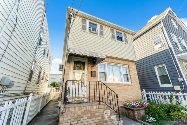 Property Photo:  271 Maple Street  NJ 07032 