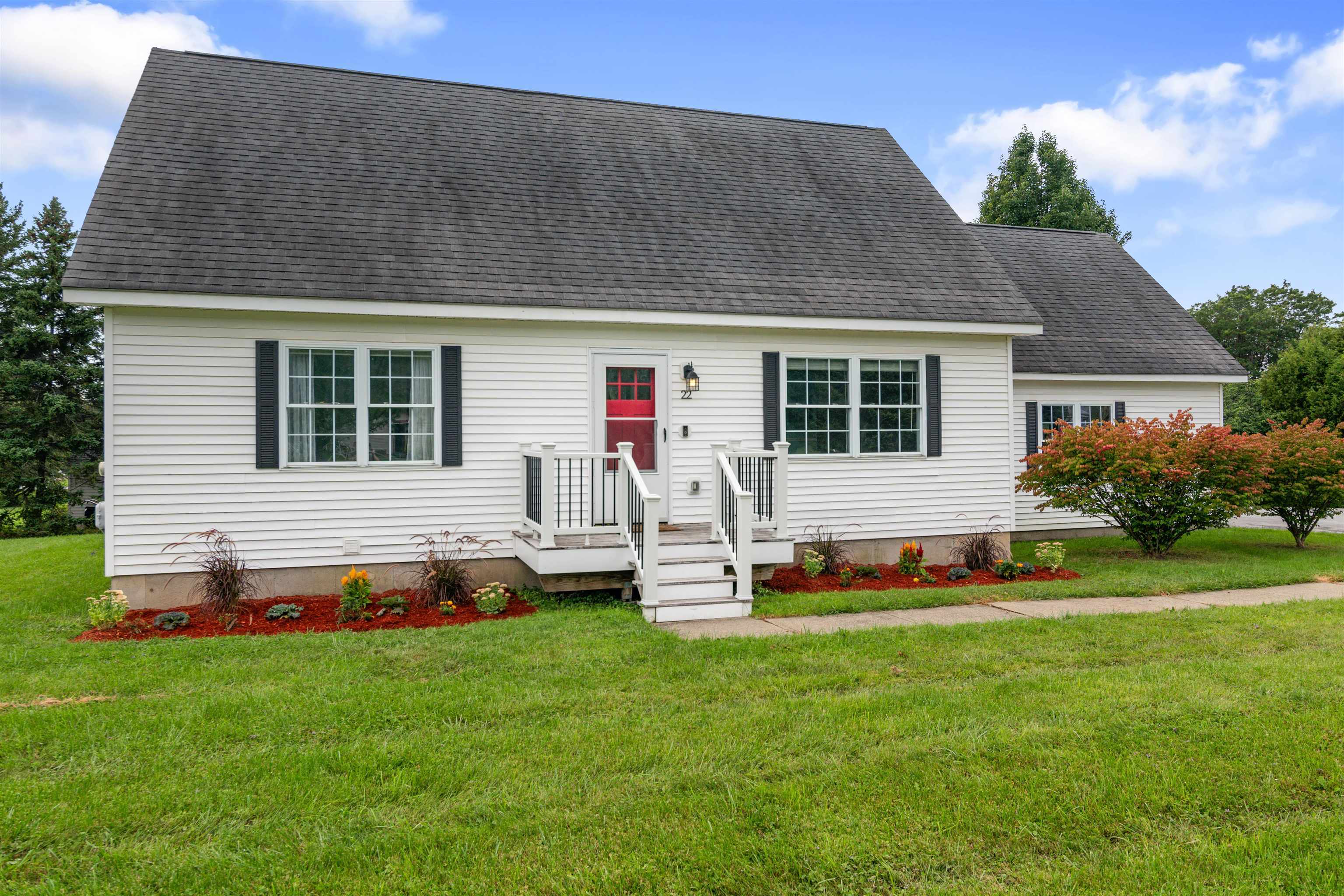 Property Photo:  22 Tanglewood Drive  VT 05478 