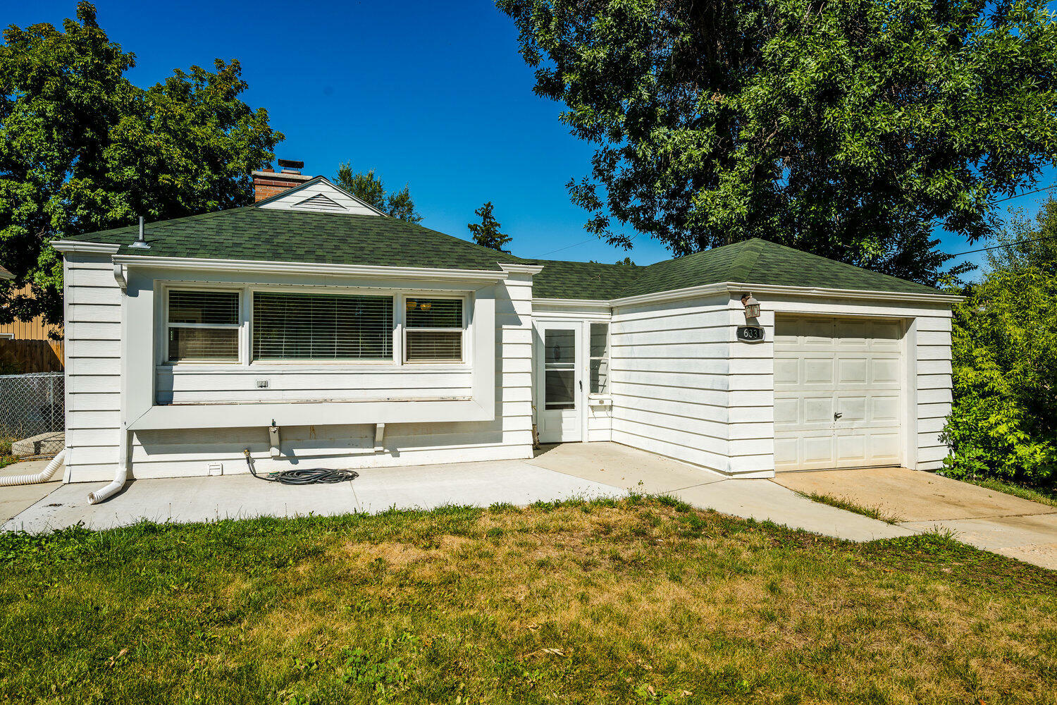 Property Photo:  633 Avon Street  WY 82801 