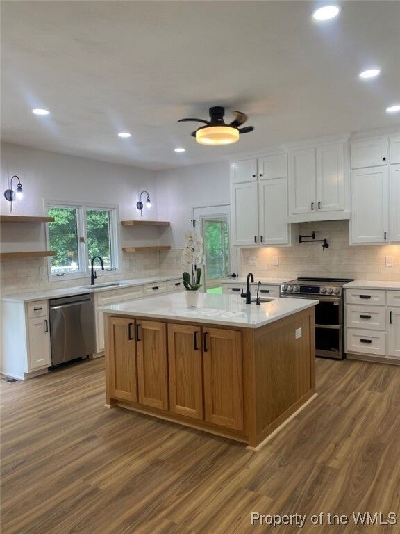 Property Photo: 605 Fordsmere Road VA 23222