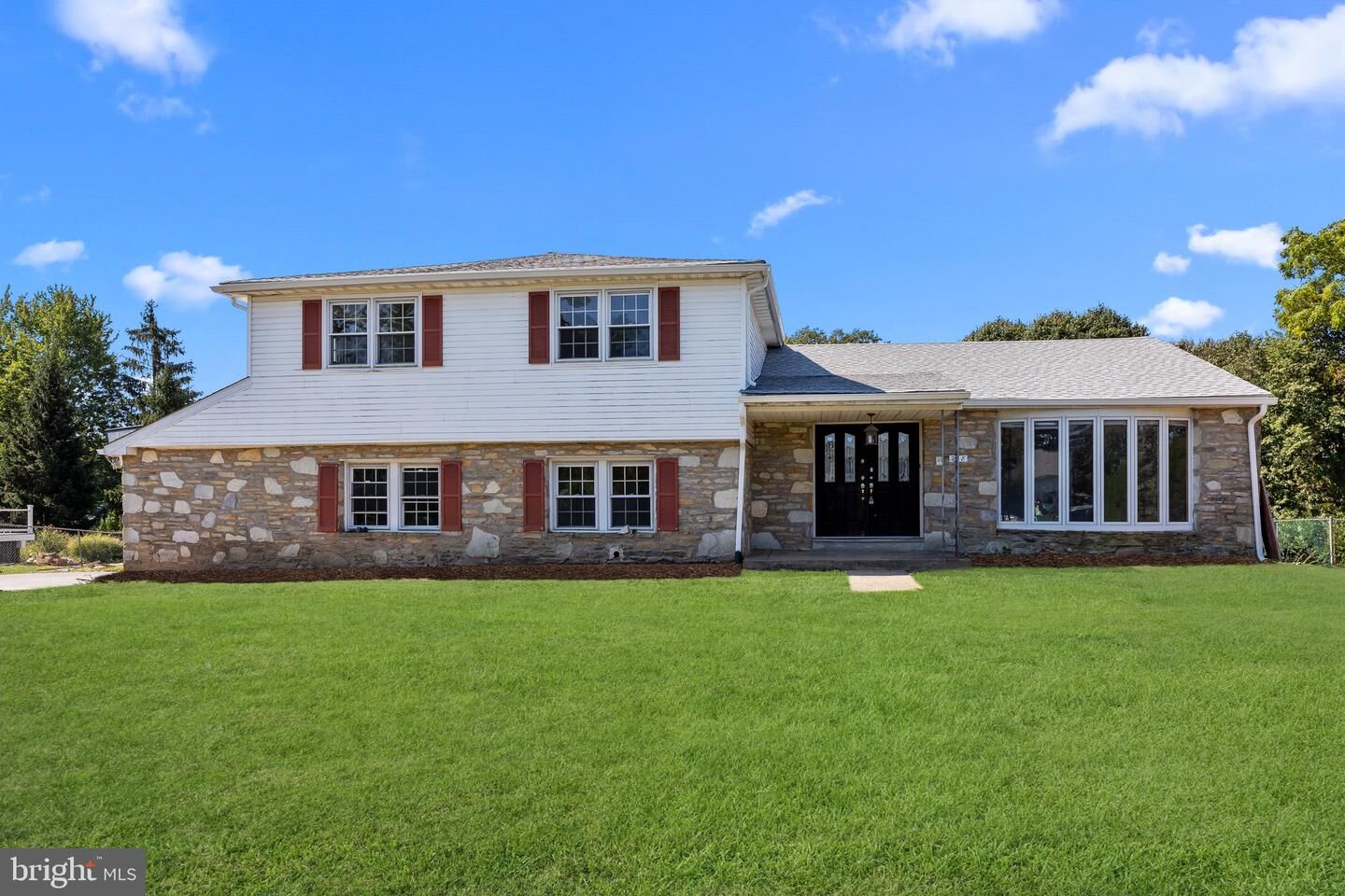 Property Photo: 778 Bobwhite Lane PA 19006