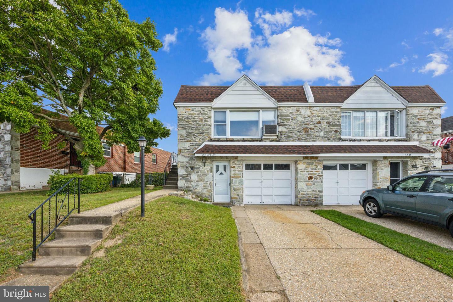 Property Photo:  562 Wartman Street  PA 19128 