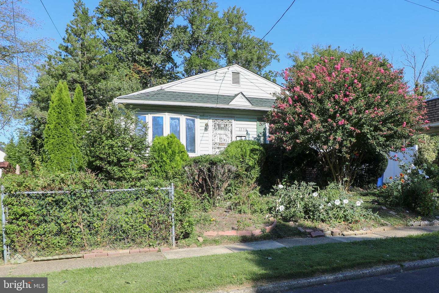 Property Photo:  1570 Coolidge Avenue  PA 19001 