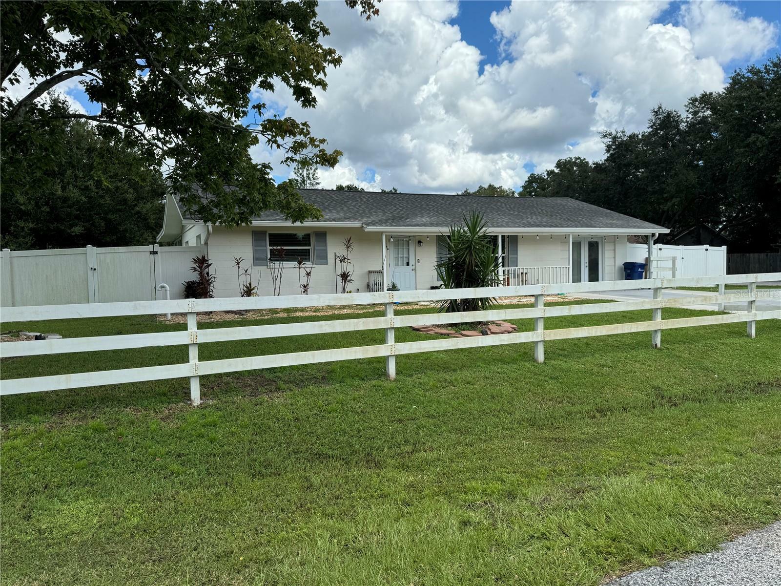 Property Photo:  3813 San Luis Drive  FL 34235 