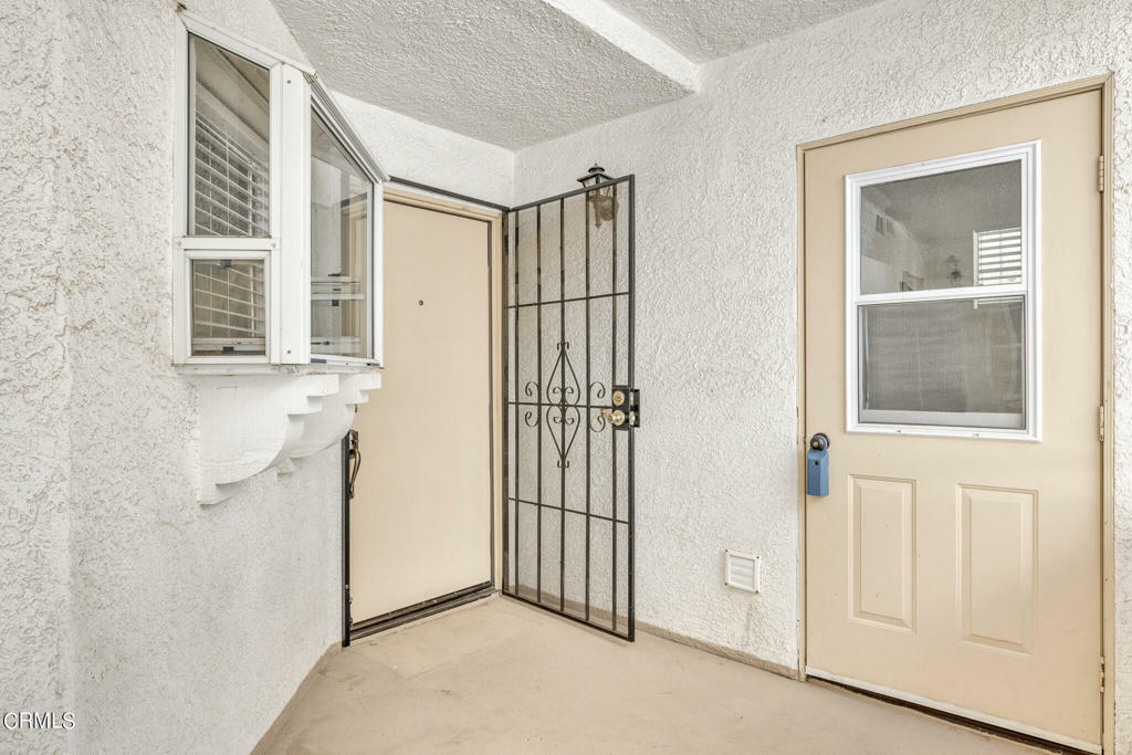 Property Photo:  2713 Antonio Drive 203  CA 93010 