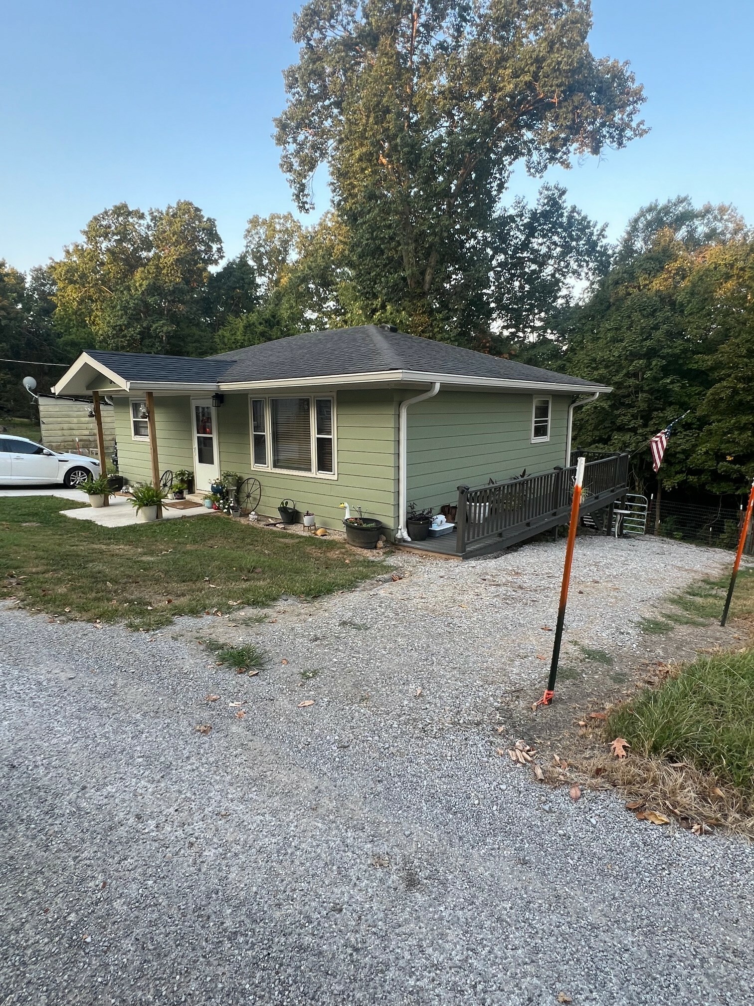 Property Photo:  94 Cummins Ct  TN 38551 