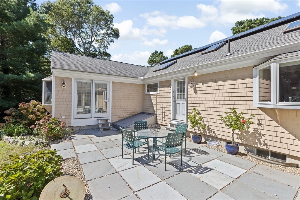 Property Photo:  66 Roosevelt Rd  MA 02635 