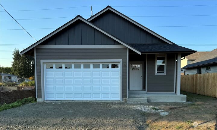 1318 W Anderson Street  Elma WA 98541 photo