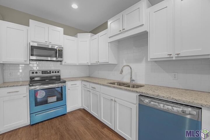 Property Photo:  33260 La Hwy 16 #5D  LA 70706 