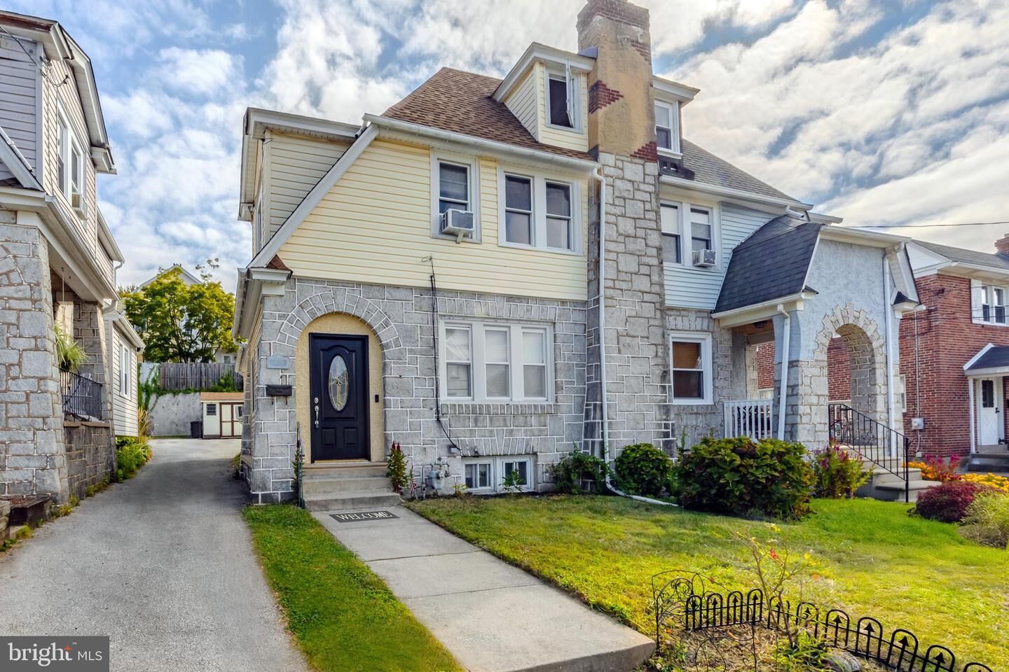 Property Photo: 729 Blythe Avenue PA 19026