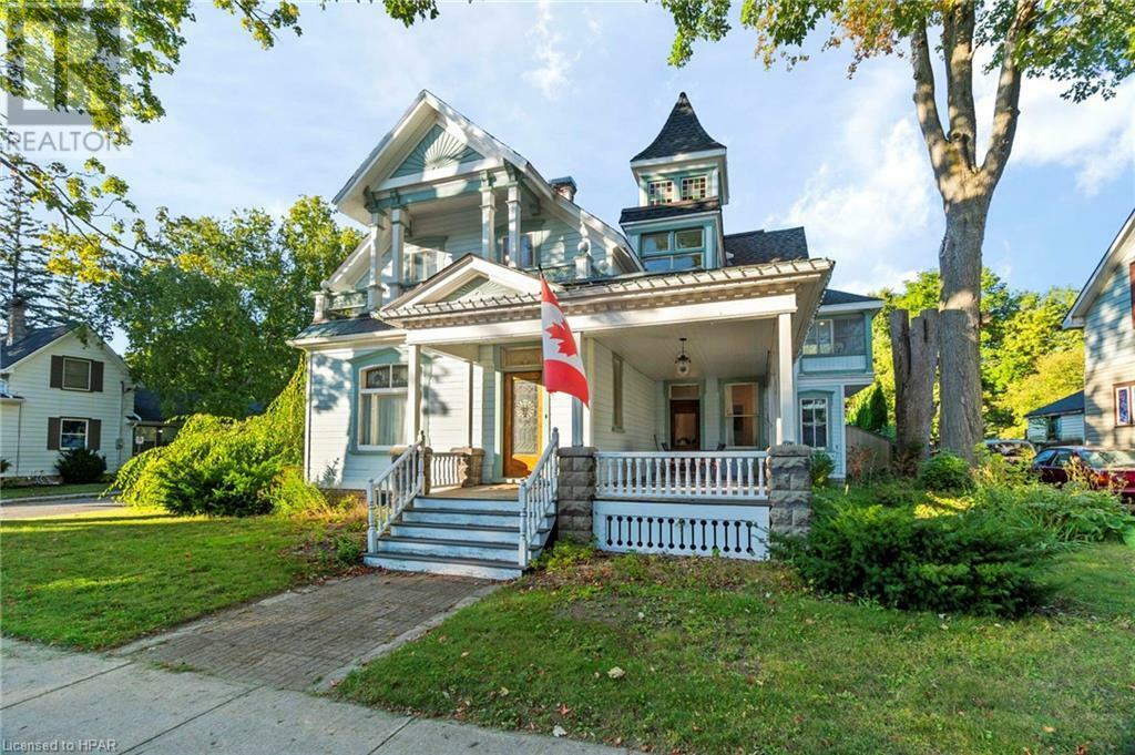 Photo de la propriété:  116 Goderich Street West  ON N0K 1W0 