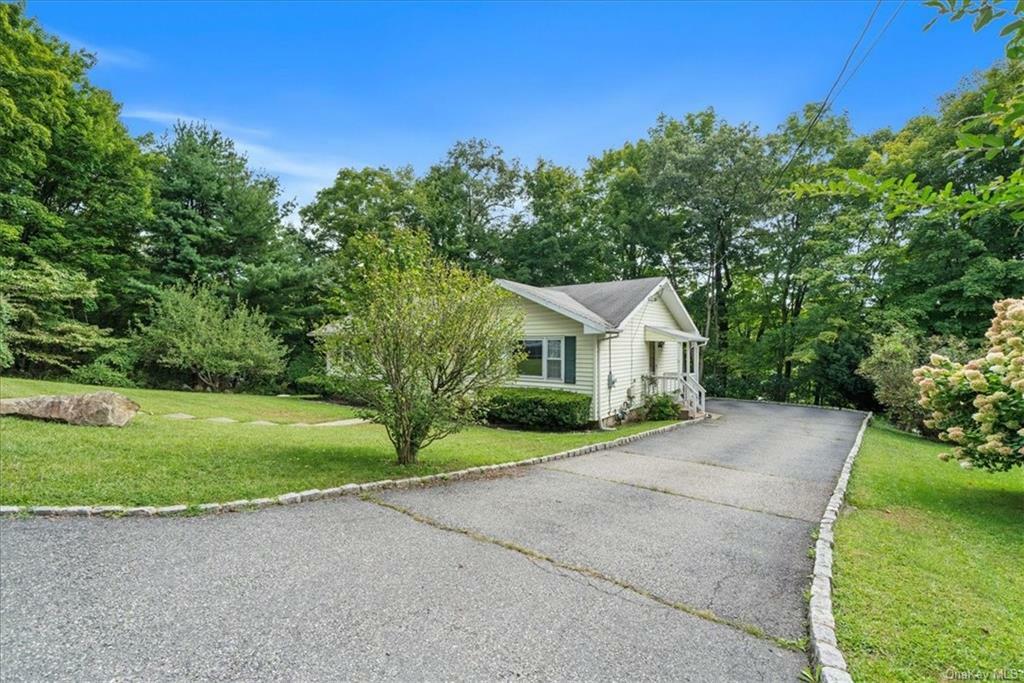 Property Photo:  32 Boulder Avenue  NY 10931 