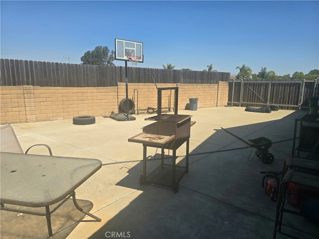 Property Photo:  4305 Franklin Road  CA 93455 