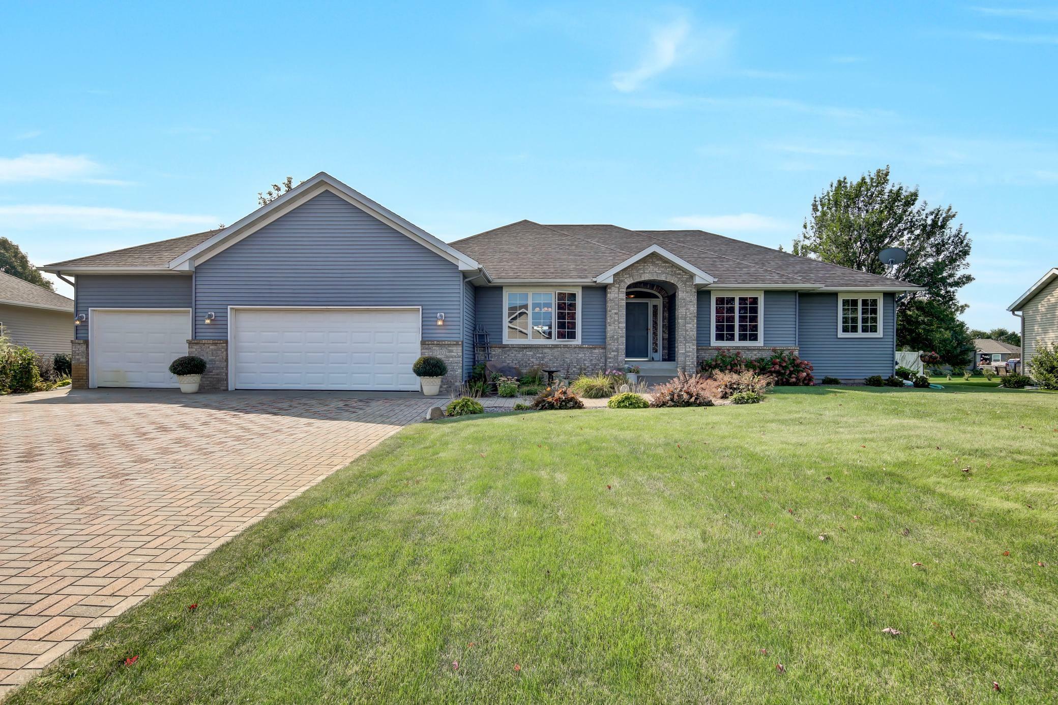 7202 Rolling View Drive  Saint Cloud MN 56303 photo