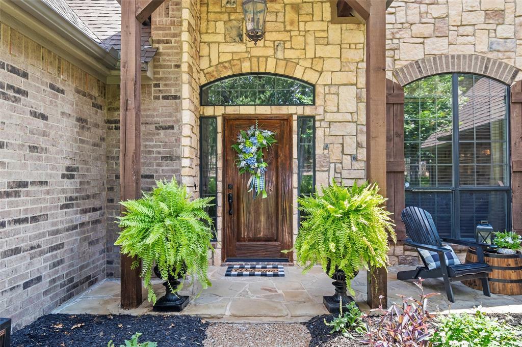 Property Photo:  7101 Hollow Oak Trail  TX 76063 