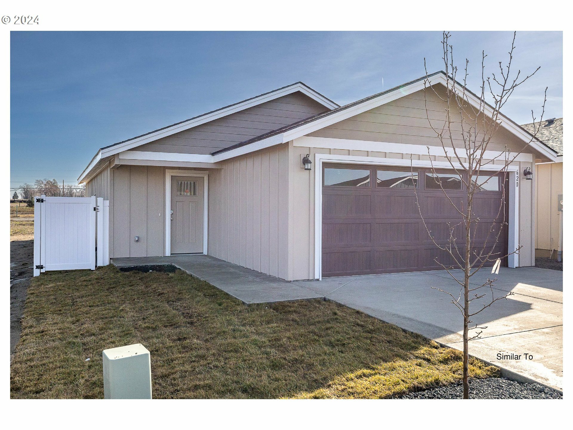 1093 NE Emerald Dr  Hermiston OR 97838 photo