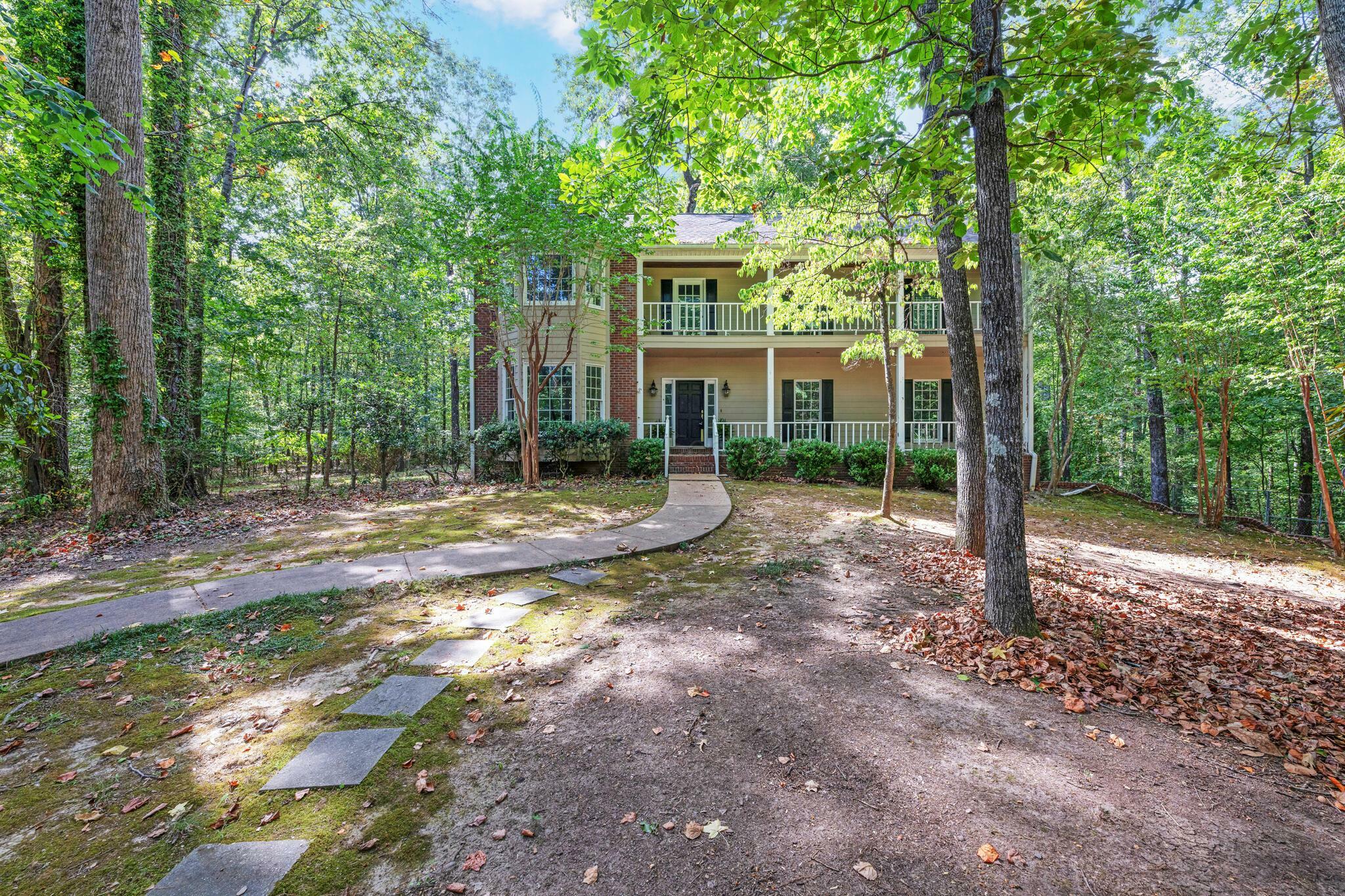 Property Photo:  2600 Old Wood Cir  AL 35504 