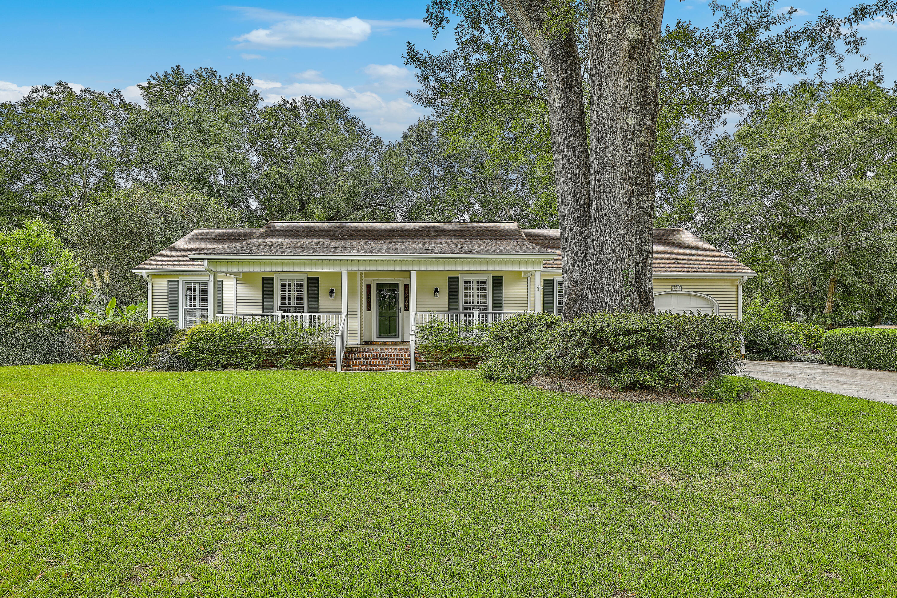 1490 Kentwood Circle  Charleston SC 29412 photo