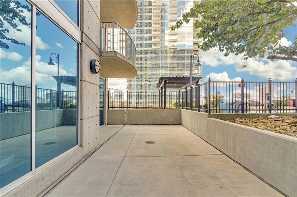 Property Photo:  400 W Peachtree Street NW 704  GA 30308 