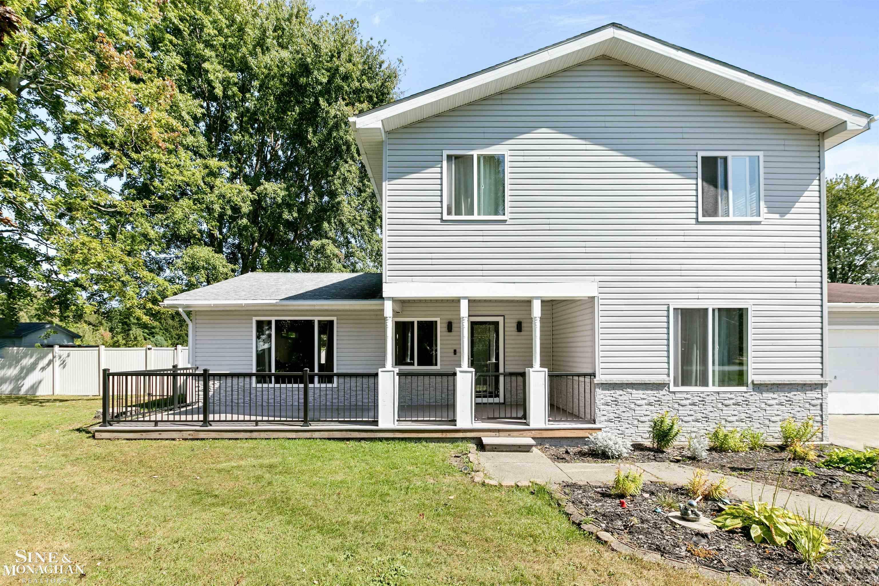 Property Photo:  3050 Westcott Drive  MI 48060 