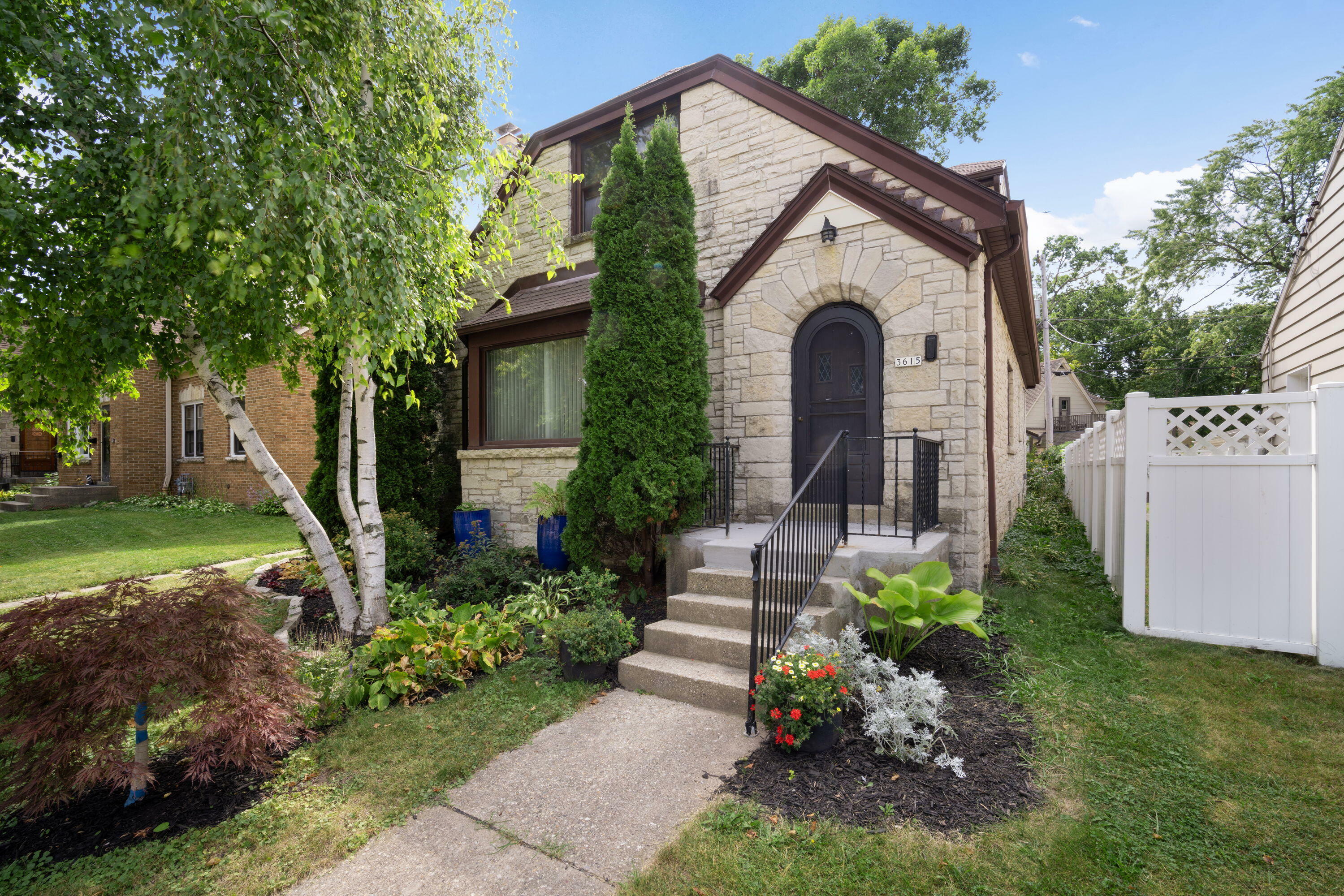 Property Photo:  3615 W Ohio Ave  WI 53215 