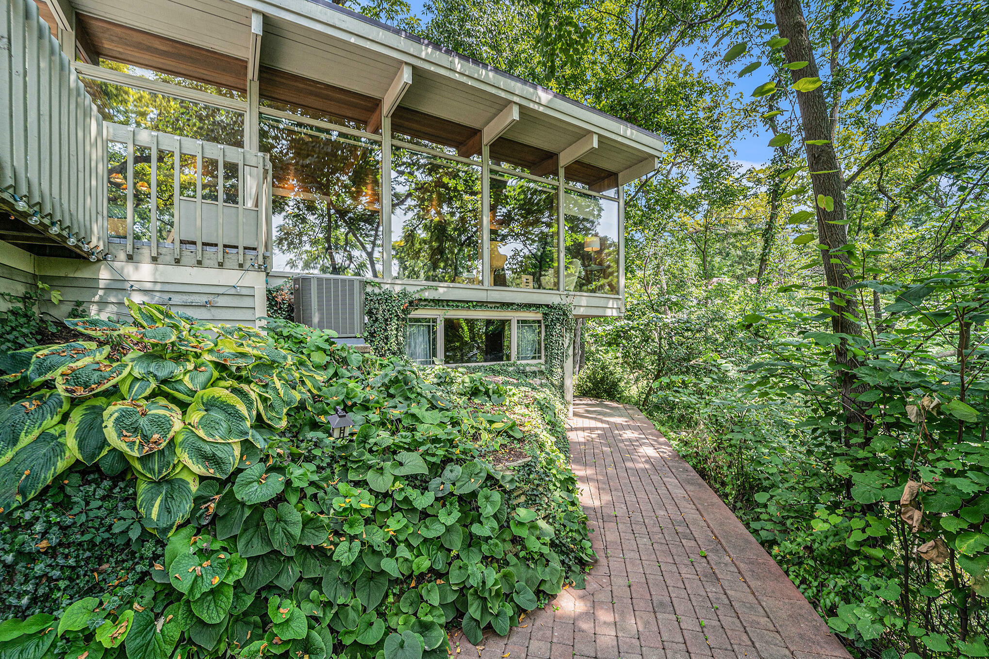 281 Corrie Road  Ann Arbor MI 48105 photo