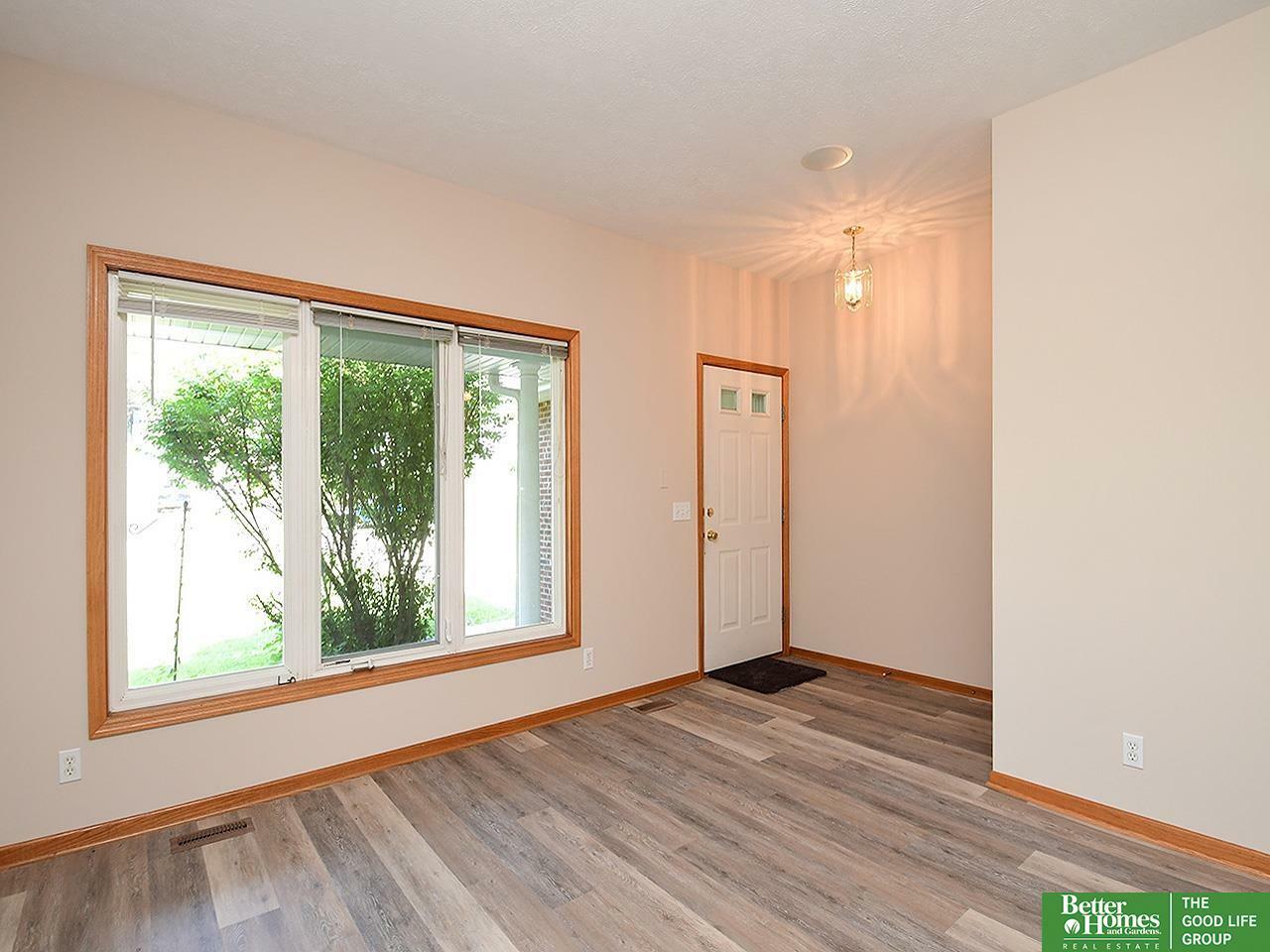 Property Photo:  1307 Main Street  NE 68005 