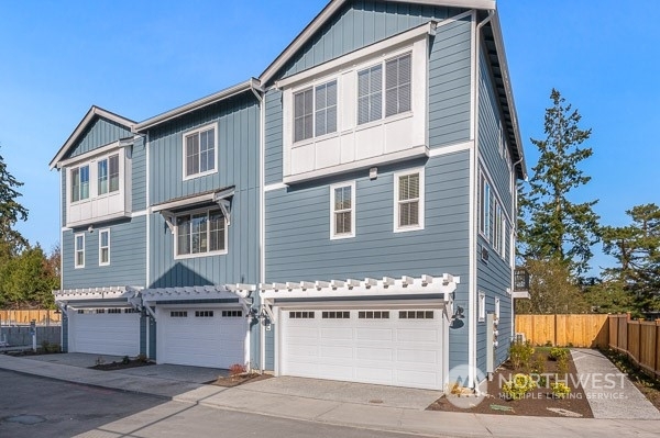 Property Photo:  15423 Admiralty Way A1  WA 98087 