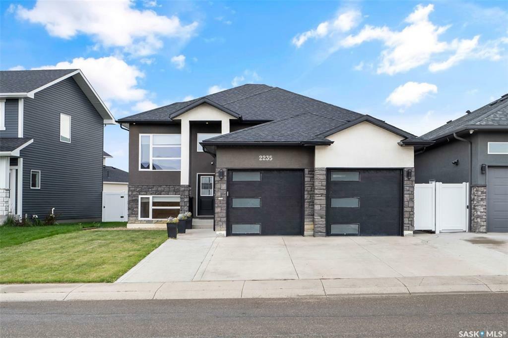 2235 Rosewood Drive  Saskatoon SK S7V 0R9 photo