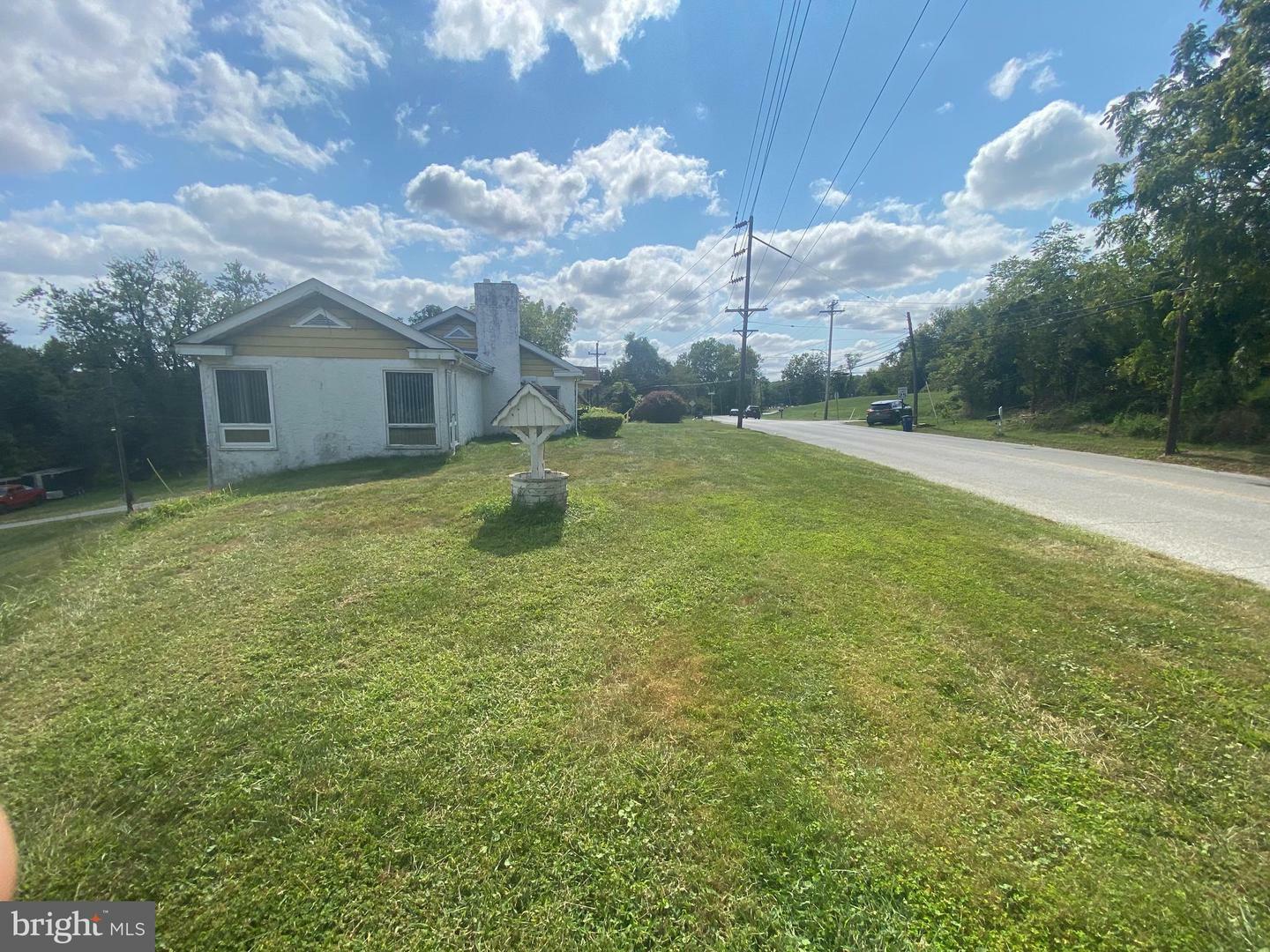 Property Photo:  153 Modena Road  PA 19320 