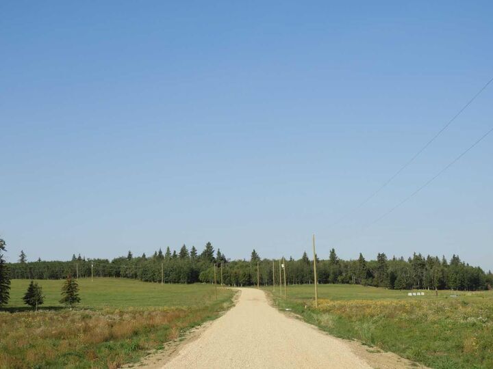 4 Country Acres — photo 1