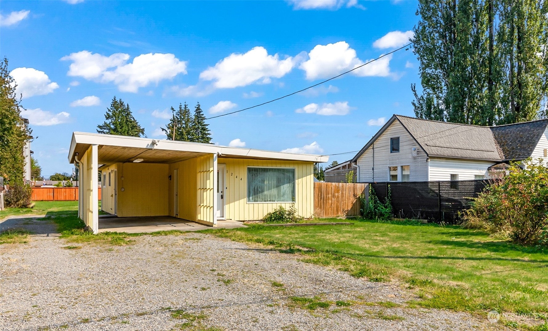 Property Photo:  1244 Ash Avenue  WA 98270 