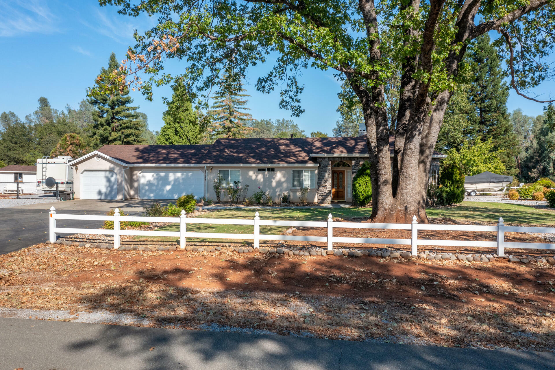 Property Photo:  12707 Yanot Drive  CA 96003 