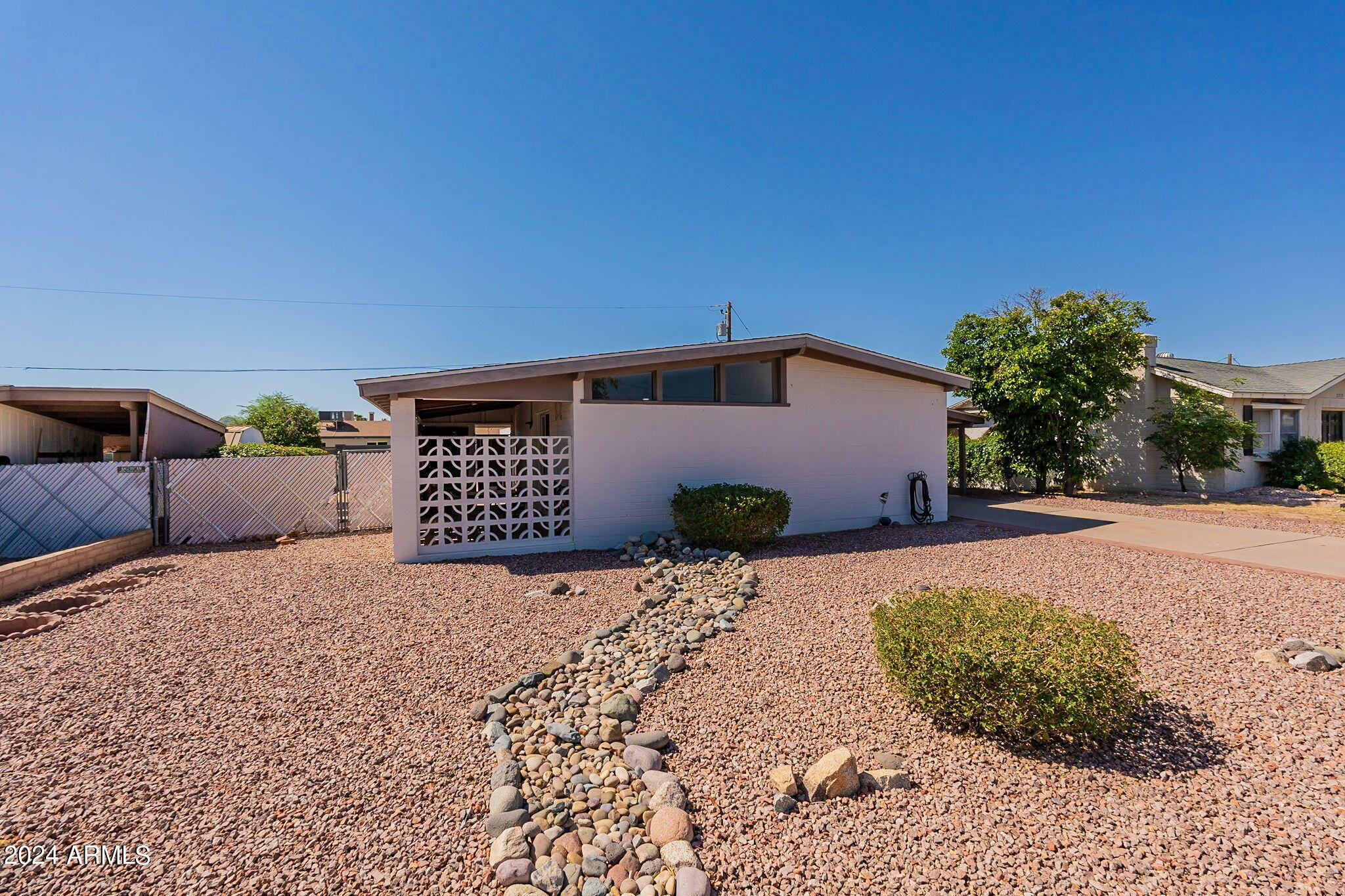 Property Photo:  2317 E Sylvia Street  AZ 85022 