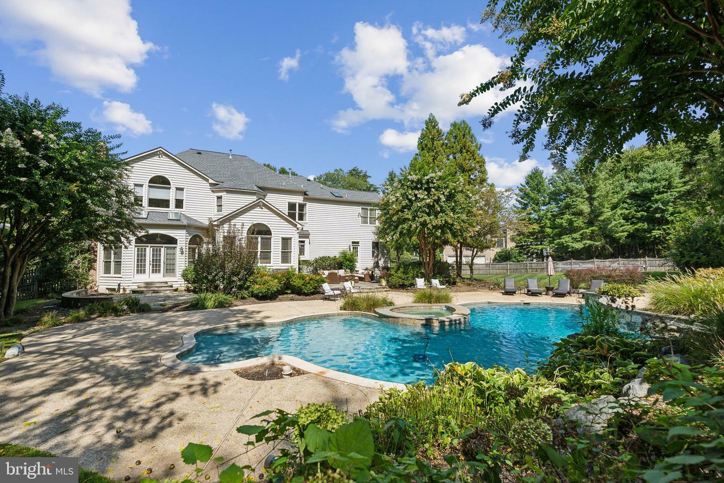 Property Photo:  13510 Pheasant Drive  MD 20850 