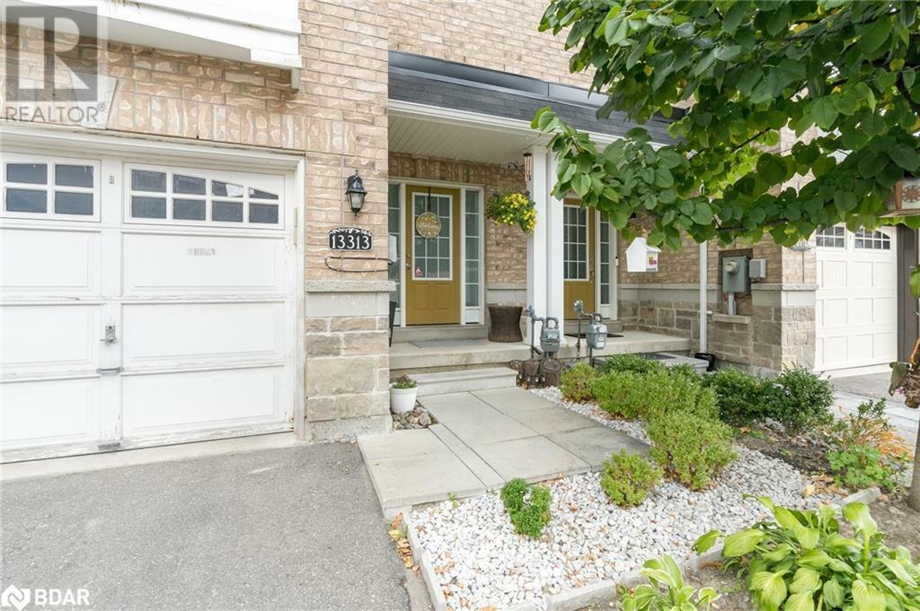 Property Photo:  13313 Bathurst Street  ON L4E 2Z6 