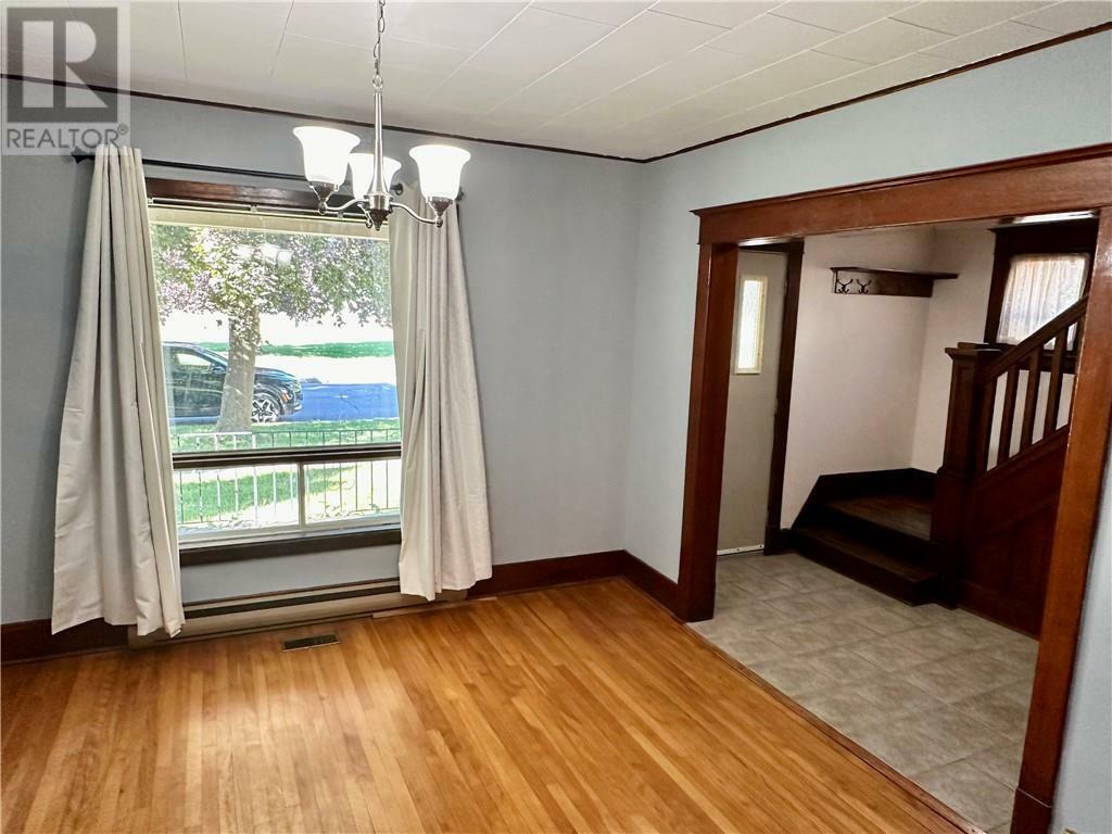 Property Photo:  341 Adolphus Street  ON K6H 3S7 