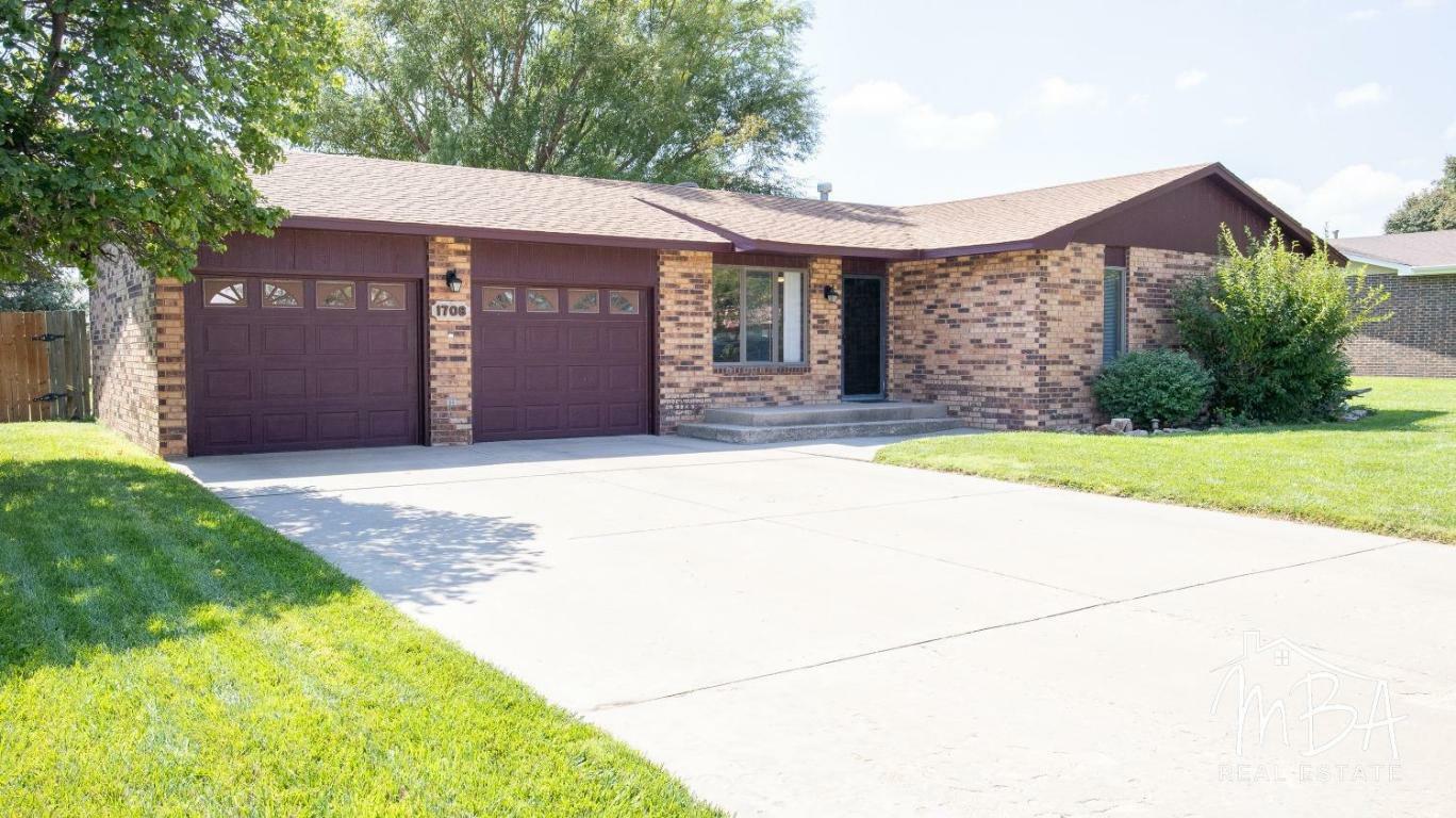 Property Photo:  1708 E Labrador Boulevard  KS 67846 