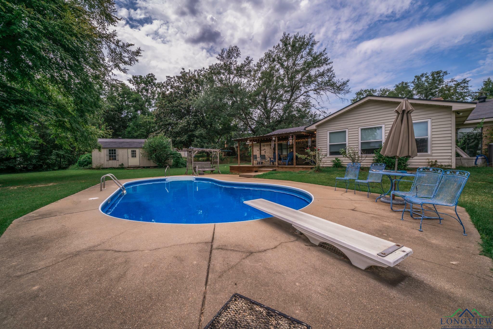 Property Photo:  6 Lewis  TX 75605-0000 