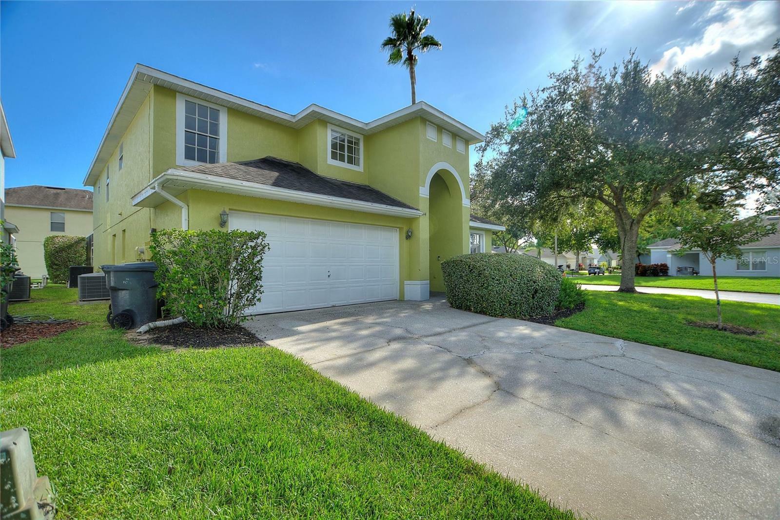 Property Photo:  244 Buckingham Cir  FL 33897 