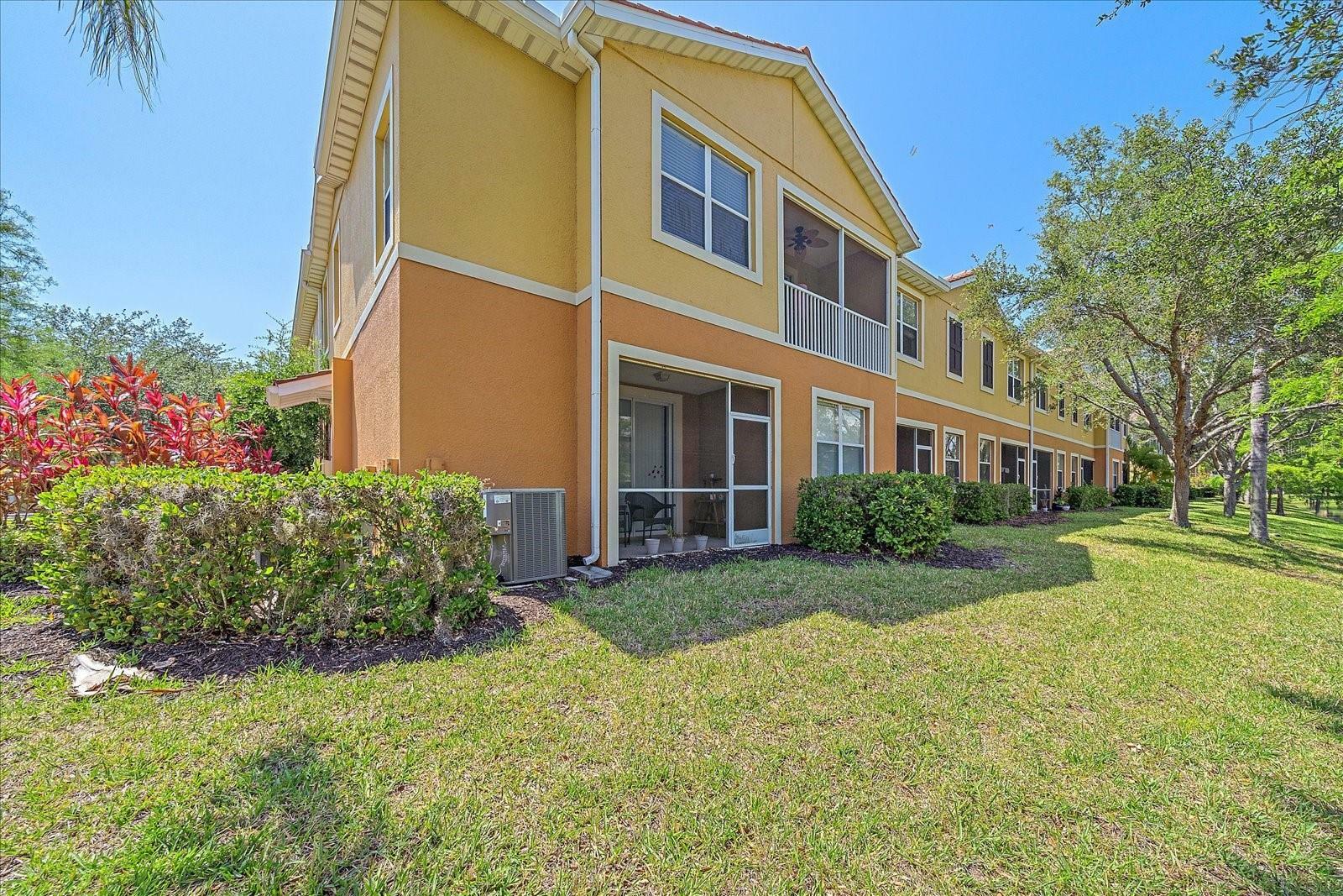 Property Photo:  7940 Limestone Lane 19-204  FL 34233 