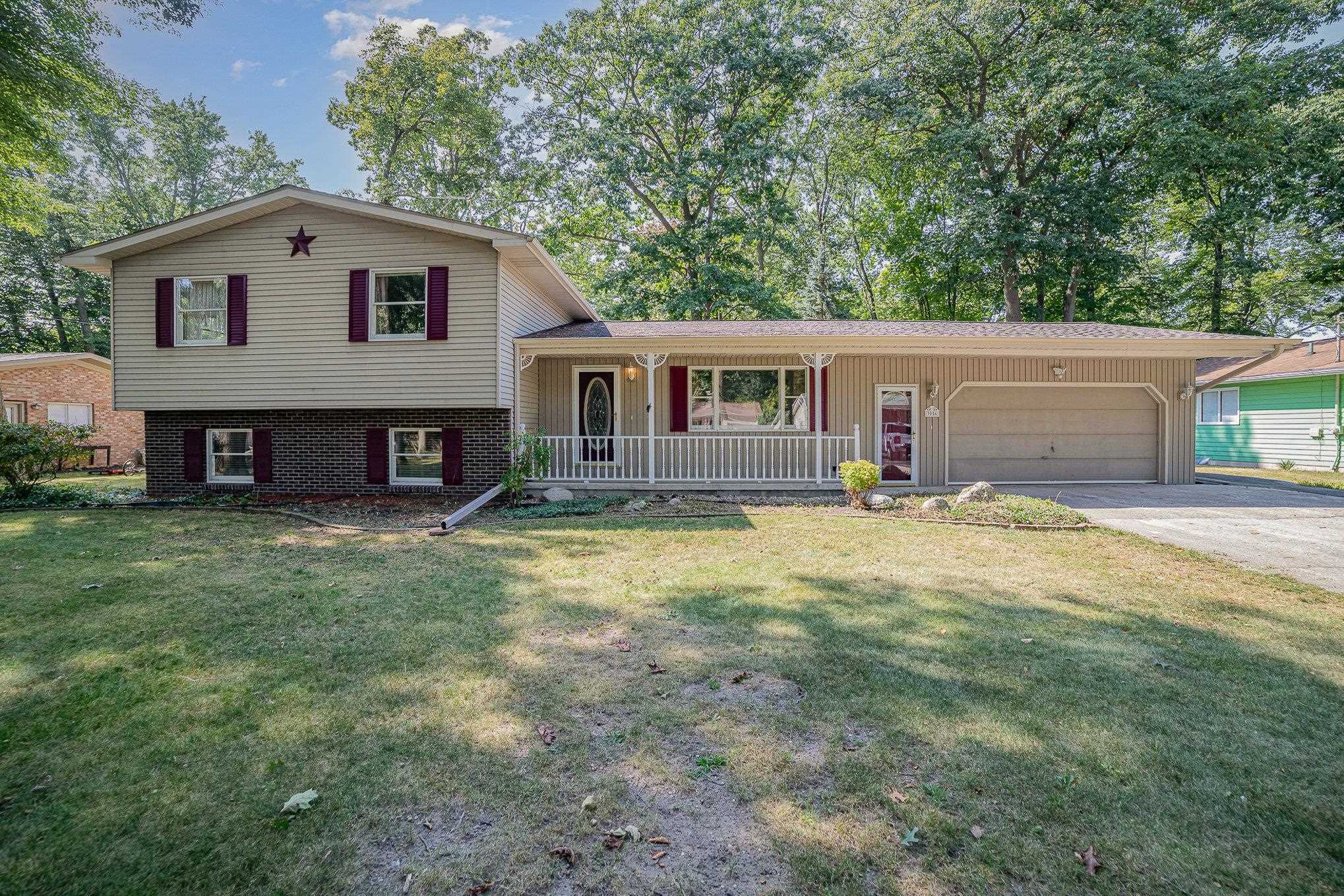 Property Photo:  3056 E Birch Drive  MI 48706 