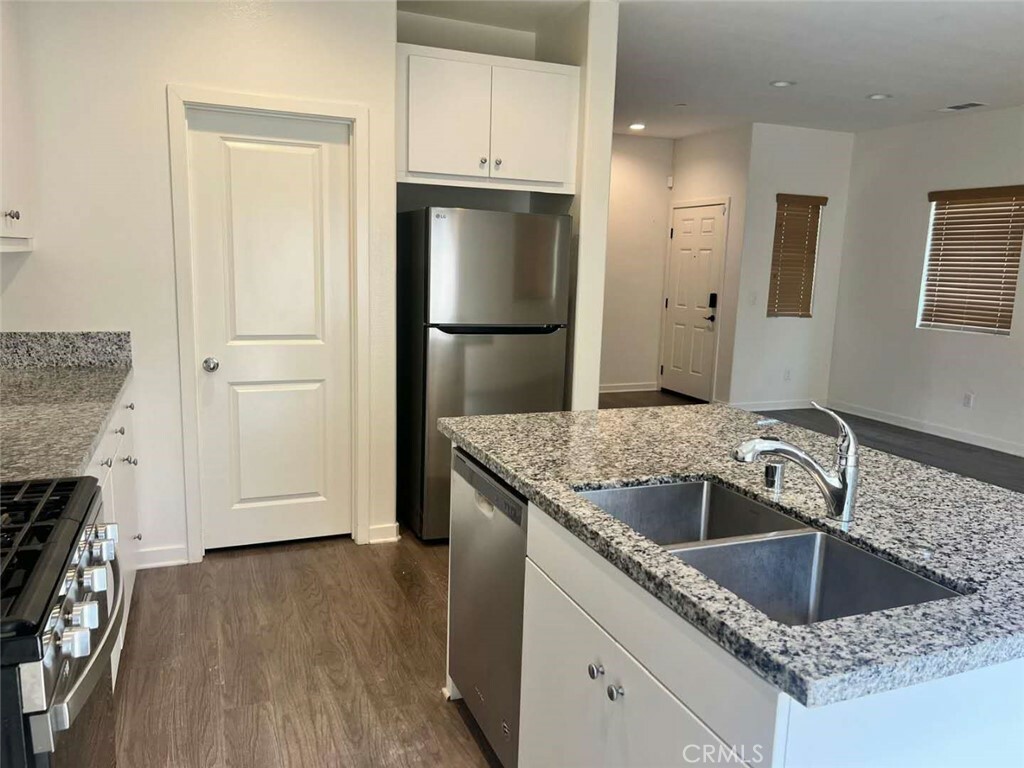 Property Photo:  27371 Red Rock Rd  CA 92555 