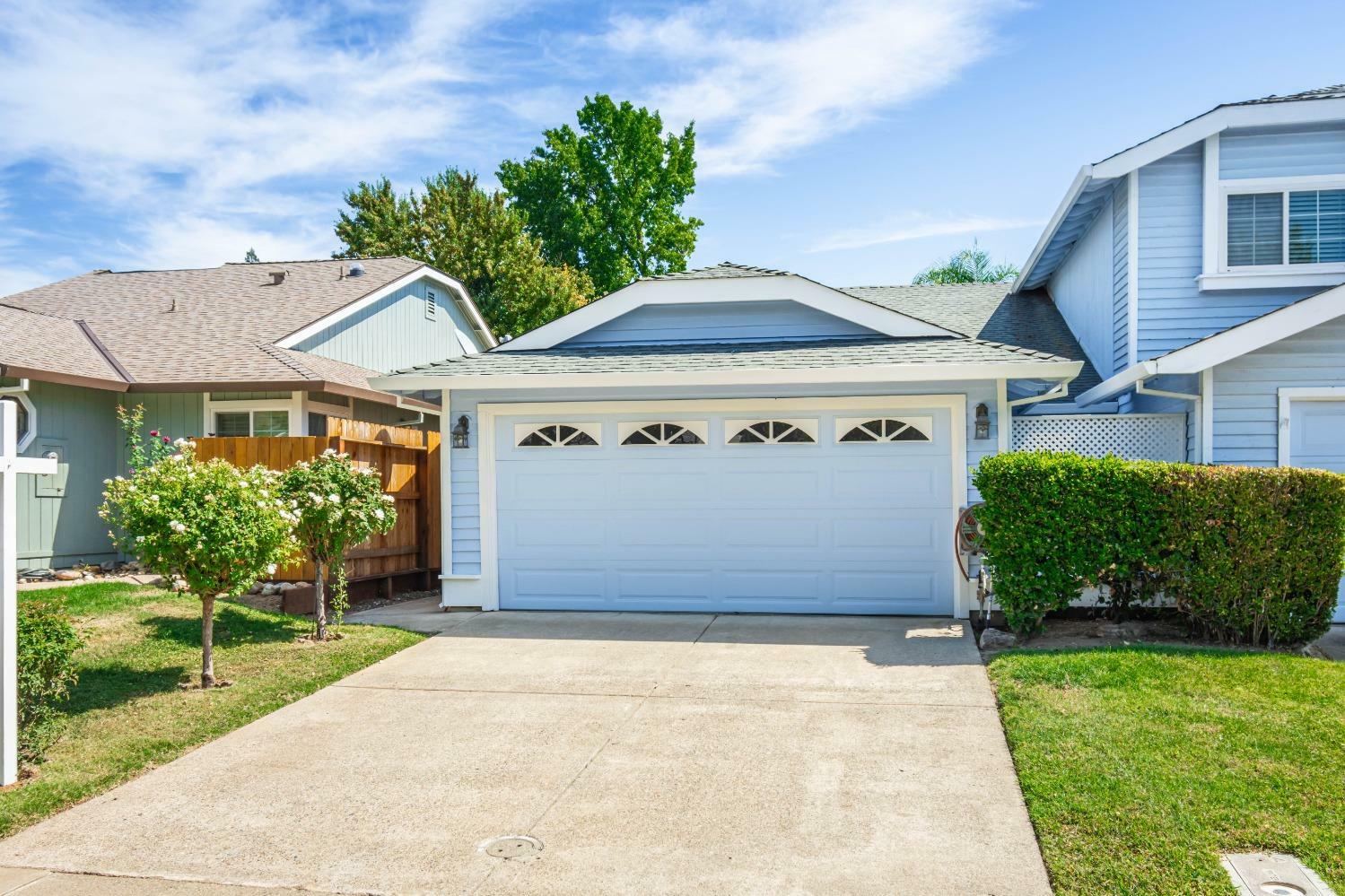 Property Photo:  1157 Meadow Gate Drive  CA 95661 