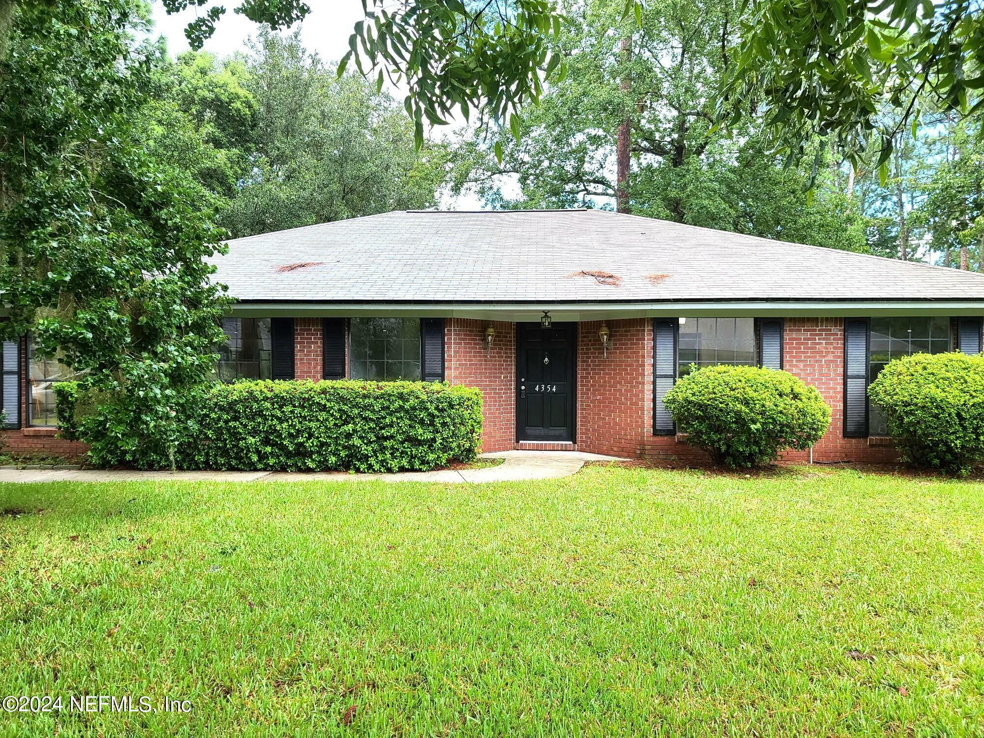 Property Photo:  4354 Apple Tree Place  FL 32258 