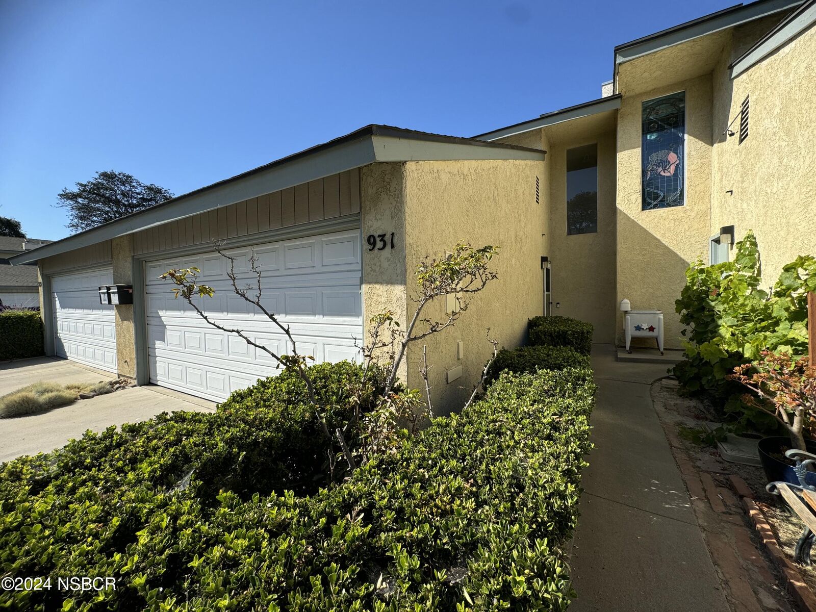 Property Photo: 931 E Cypress Avenue CA 93436